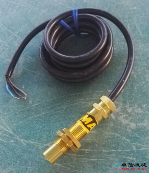 卓信ZSKG-L防爆速度傳感器規格齊全皮帶測速傳感器AHE-S3012M